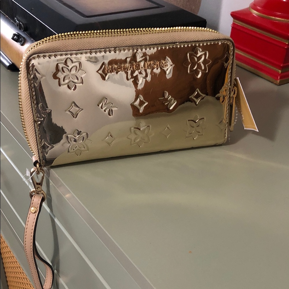 Michael Kors Metallic Gold wallet